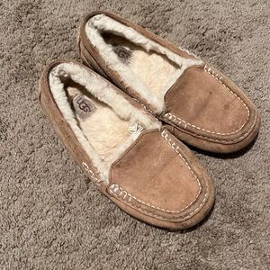 Ugg Ansley slippers